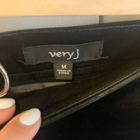 SOLD - Picture 3 of 6